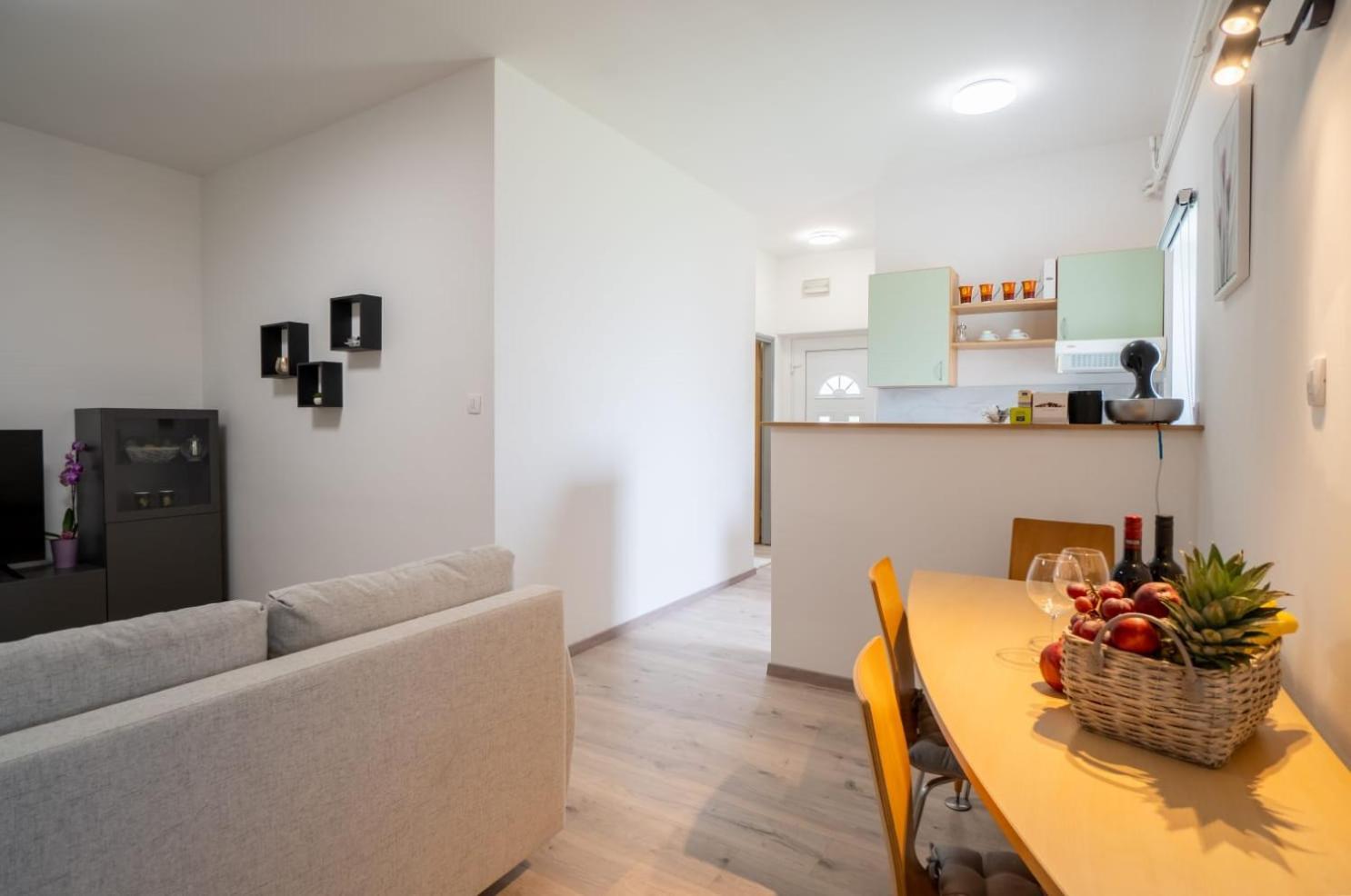 Apartman Mihovil Gospić المظهر الخارجي الصورة